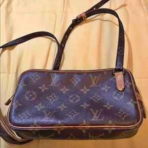 Pochette Louis Vuitton purse